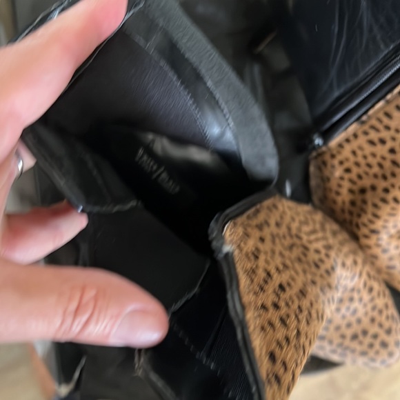 🛑 1 hour sale. WHBM, leopard booties, with dust bag, worn once - Picture 5 of 10
